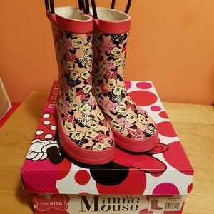 Minnie mouse rain boots